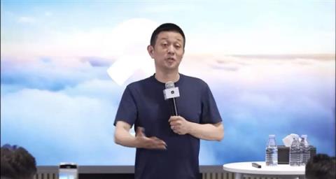 8月狂卖3.1万台 李斌甘愿挨批(图4)