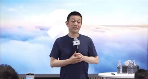 8月狂卖3.1万台 李斌甘愿挨批(图7)