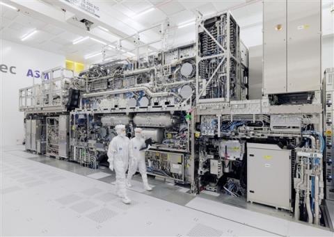 高盛：中国光刻机只能造65nm！落后ASML20年(图1)