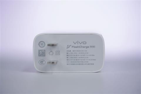 8200mAh双灭霸手机！vivoY500图赏(图20)
