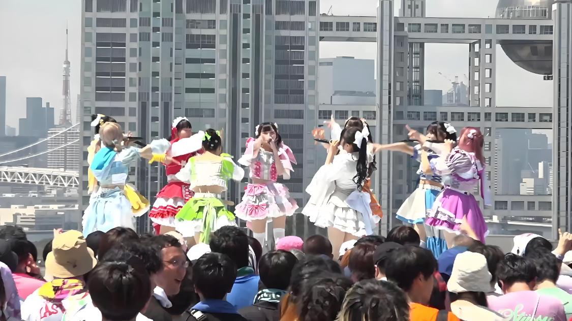 日本女团成员现最强肉体?138万人围观超狂腹肌!