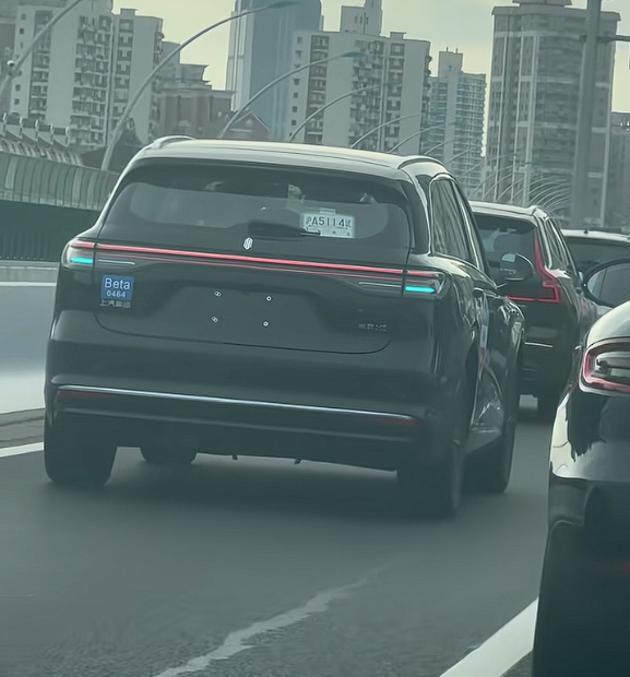 或将改写15万级家用SUV市场 尚界H5实车曝光：小蓝灯已点亮