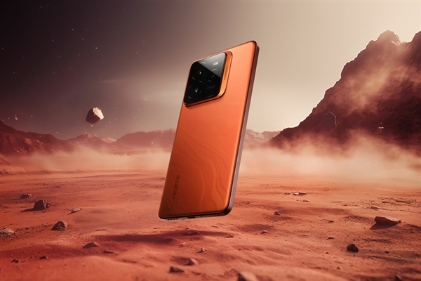 徐起上手真我GT8 Pro:去公共场合都鬼鬼祟祟 怕被拍-图1 徐起上手真我GT8 Pro:去公共场合都鬼鬼祟祟 怕被拍-图1