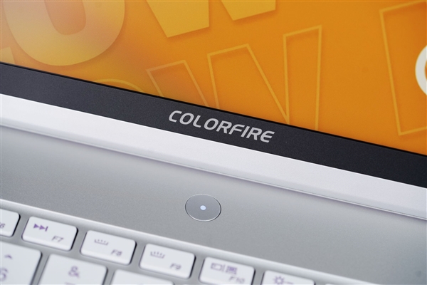 锐龙9 9850HX仅7999元!七彩虹MEOW橘宝R16 Ultra游戏本图赏-图14 锐龙9 9850HX仅7999元!七彩虹MEOW橘宝R16 Ultra游戏本图赏-图14