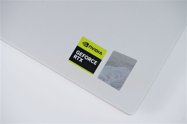 锐龙9 9850HX仅7999元!七彩虹MEOW橘宝R16 Ultra游戏本图赏-图19 锐龙9 9850HX仅7999元!七彩虹MEOW橘宝R16 Ultra游戏本图赏-图19