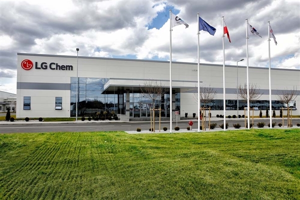 获特斯拉43亿美元大单后 LG新能源再被奔驰相中：量大管饱