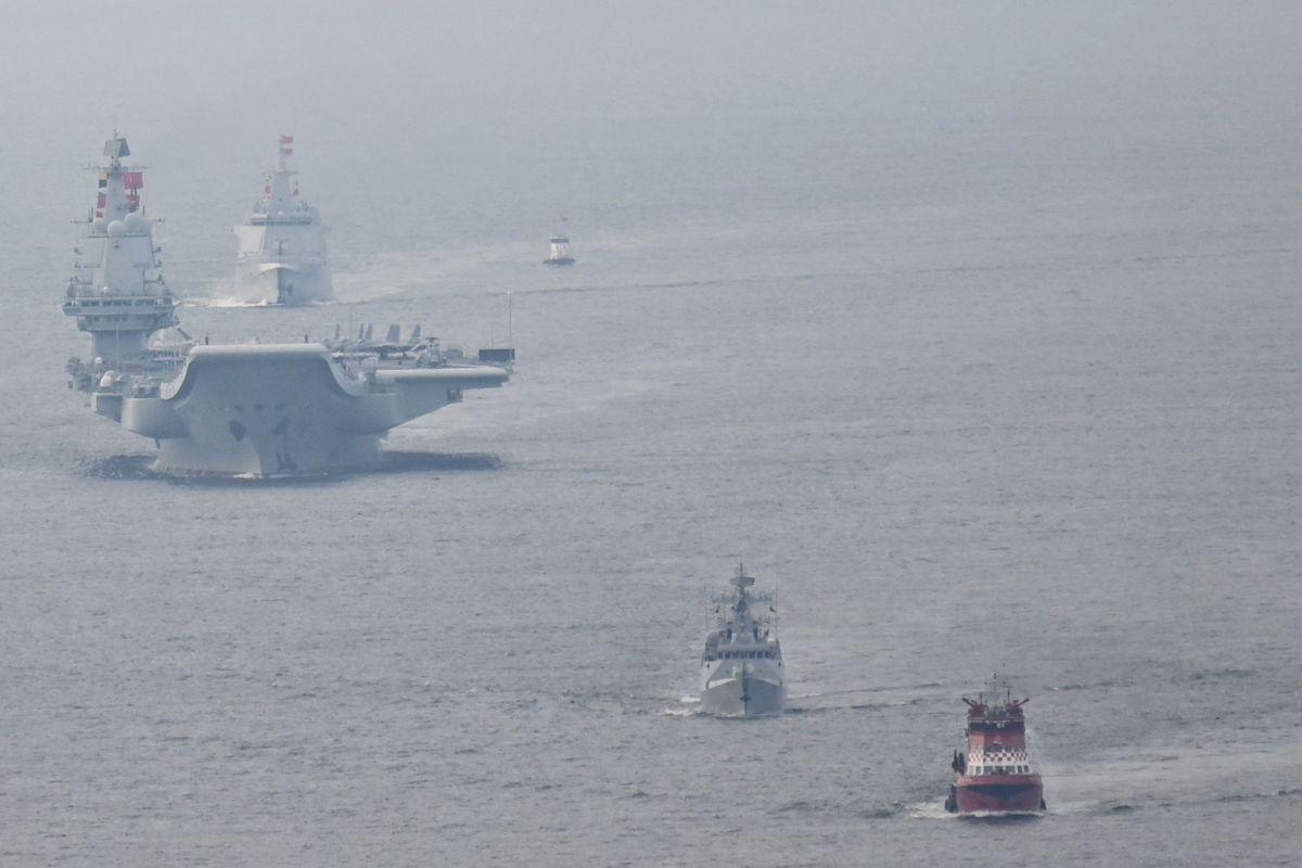 海上无人作战方队震撼受阅:智能化海战时代的中国方案