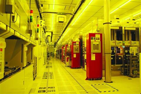美国投行给中国光刻机落后ASML20年原因：缺乏制造先进光刻扫描仪能力(图2)