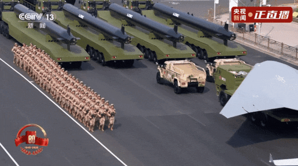 九三阅兵全程回顾：国之重器名场面汇总(图6)