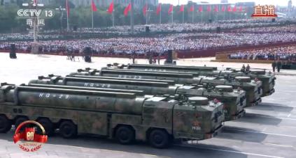 九三阅兵全程回顾：国之重器名场面汇总(图11)