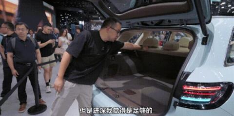 成都车展上的车企卖车有多拼 追到隔壁展台也要我留资(图5)