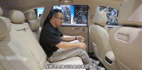 成都车展上的车企卖车有多拼 追到隔壁展台也要我留资(图8)