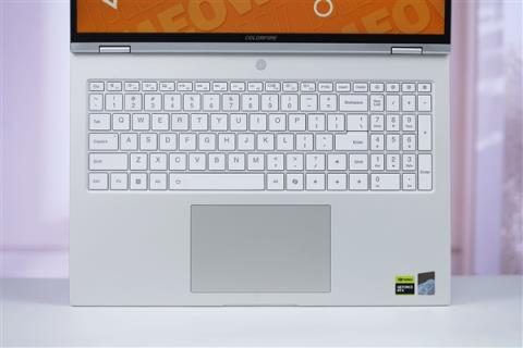 锐龙99850HX仅7999元！七彩虹MEOW橘宝R16Ultra游戏本图赏(图15)
