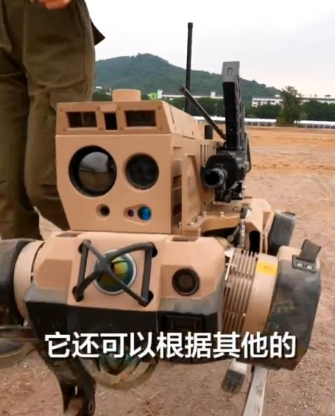 “未来战士”来了！中国“机器狼”登场：无人化作战时代到来(图6)