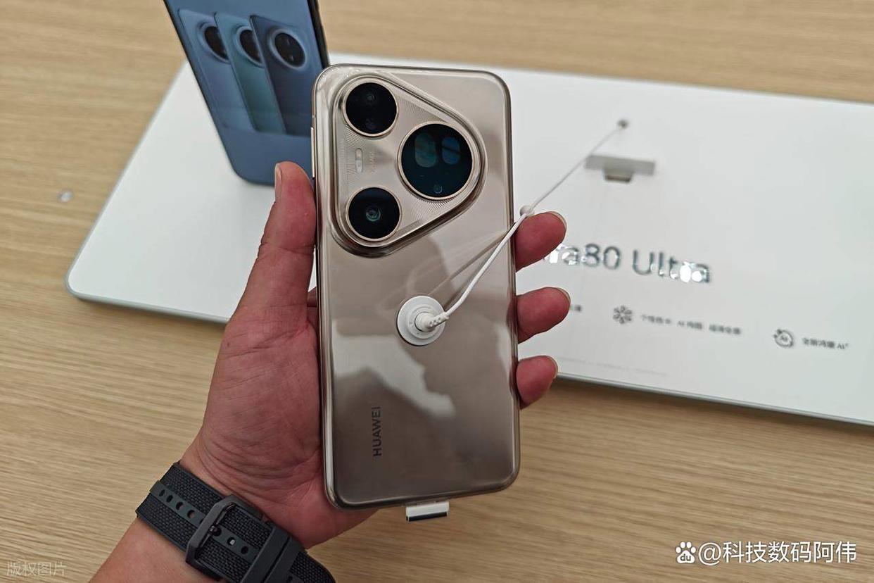 华为和苹果？到底谁更好？别再纠结了！一个前手机店员的良心忠告！