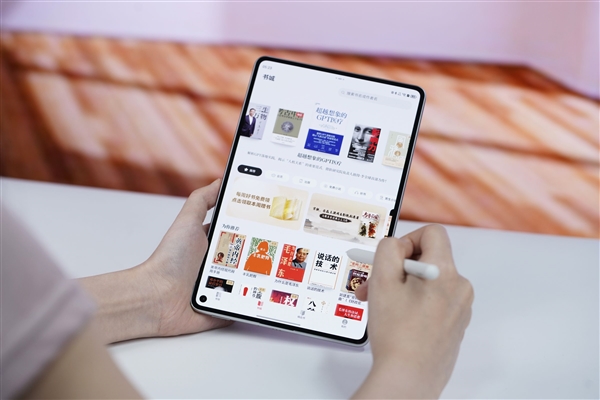 华为首款8.8英寸平板!华为Matepad Mini图赏 掌中尤物-图2 华为首款8.8英寸平板!华为Matepad Mini图赏 掌中尤物-图2