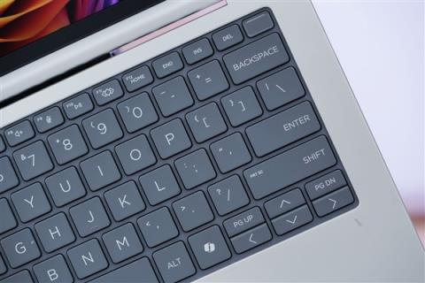 搭载AMD锐龙AI7 350处理器！惠普EliteBook8 G1a14笔记本图赏(图16)