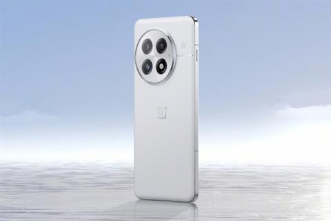 一加15获3C认证 博主：屏幕是大杀器 素质冲击TOP1
