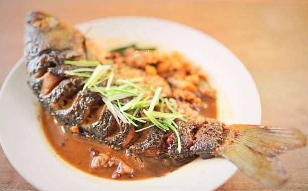 怎么煎鱼不粘锅不掉皮?煎鱼不破皮技巧-图1 怎么煎鱼不粘锅不掉皮?煎鱼不破皮技巧-图1