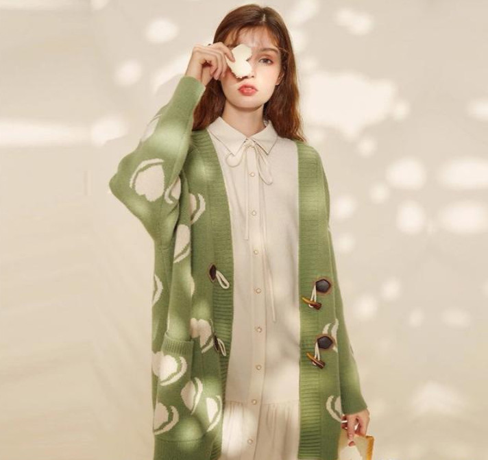 开衫毛衣里面搭配什么比较好-图9 开衫毛衣里面搭配什么比较好-图9