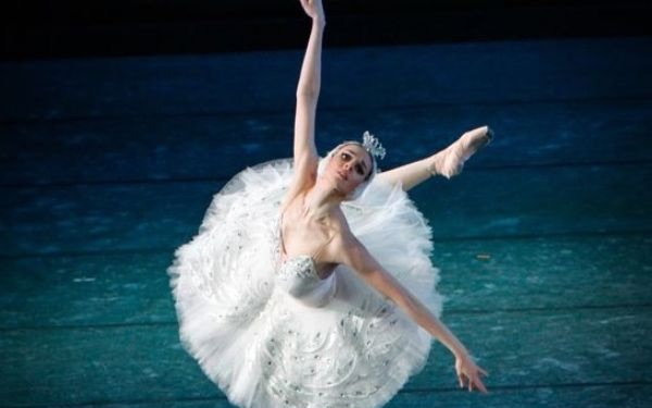 芭蕾天鹅臂怎么做?美丽芭蕾天鹅臂步骤-图1 芭蕾天鹅臂怎么做?美丽芭蕾天鹅臂步骤-图1