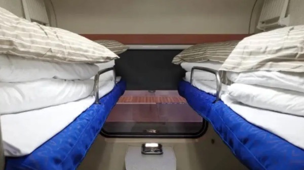 火车座位最佳位置图解(靠窗座位查询火车座位分布图)-图1 火车座位最佳位置图解(靠窗座位查询火车座位分布图)-图1