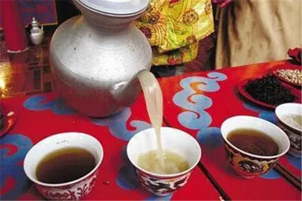 青海属于哪个省:青海省(位于中国西北内陆)-图3 青海属于哪个省:青海省(位于中国西北内陆)-图3