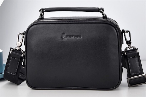 暇步士和ck哪个品牌大-图1 暇步士和ck哪个品牌大-图1