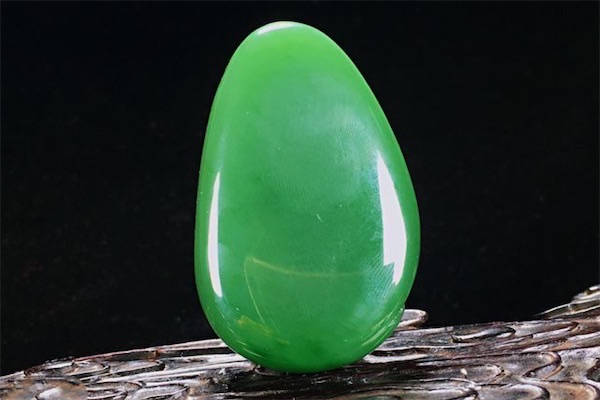 碧玉属于翡翠还是玉-图1 碧玉属于翡翠还是玉-图1