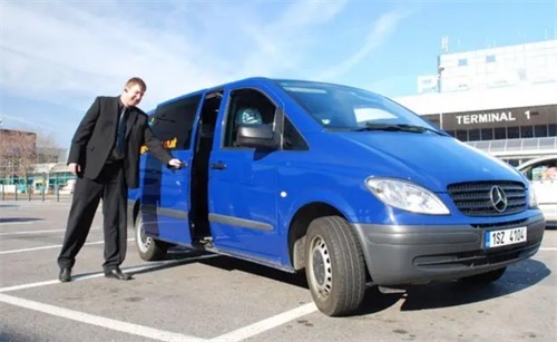 酒店接送机服务是不是免费的?-图1 酒店接送机服务是不是免费的?-图1