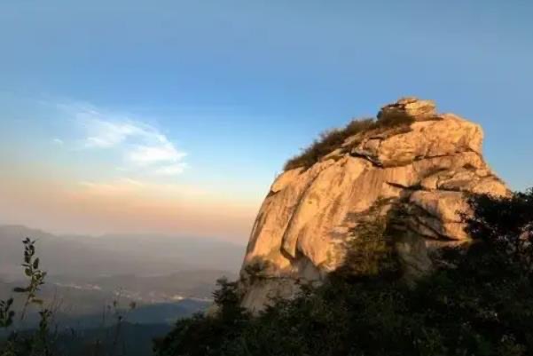 夏天最适合旅游的地方:国内四大避暑胜地(热门景区)-图1 夏天最适合旅游的地方:国内四大避暑胜地(热门景区)-图1