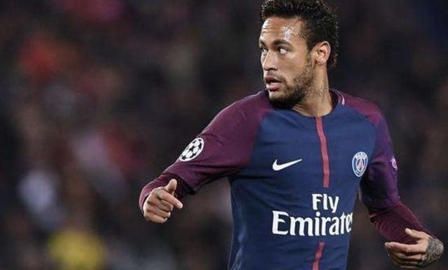 内马尔身高(1米75)-图3 内马尔身高(1米75)-图3