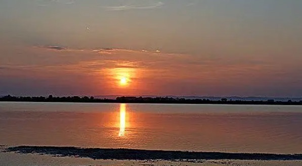 世界上看落日最美的地方(全球十大最美日落观景点)-图3 世界上看落日最美的地方(全球十大最美日落观景点)-图3