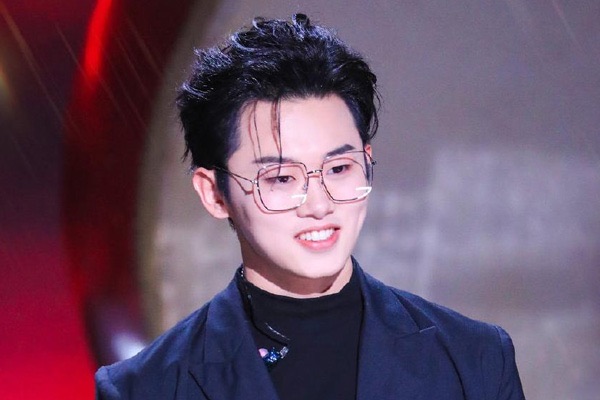 还记得那年那月那花香是什么歌,那年?年少歌曲介绍-图1 还记得那年那月那花香是什么歌,那年?年少歌曲介绍-图1