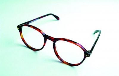 一般配老花镜多少钱?一般50至200块钱一副-图1 一般配老花镜多少钱?一般50至200块钱一副-图1