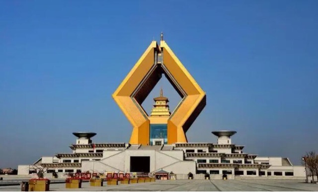 最灵验的十大寺庙盘点(祈福最灵验的寺庙在哪里)-图3 最灵验的十大寺庙盘点(祈福最灵验的寺庙在哪里)-图3