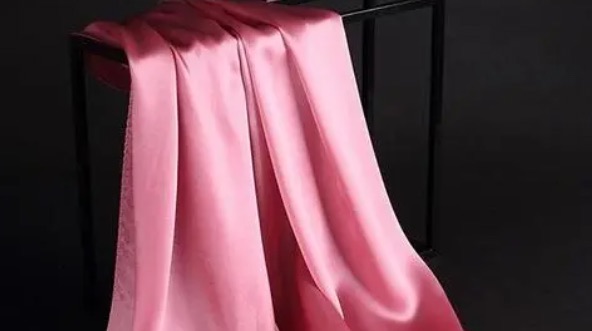 桑蚕丝和真丝是一样的吗(桑蚕丝和真丝的区别介绍)-图1 桑蚕丝和真丝是一样的吗(桑蚕丝和真丝的区别介绍)-图1