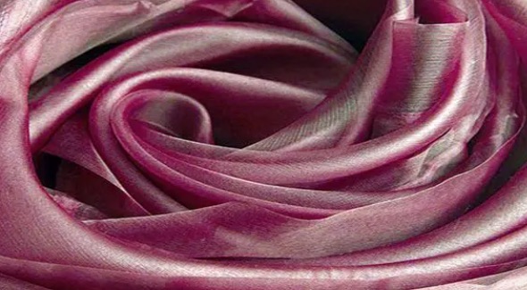 桑蚕丝和真丝是一样的吗(桑蚕丝和真丝的区别介绍)-图3 桑蚕丝和真丝是一样的吗(桑蚕丝和真丝的区别介绍)-图3