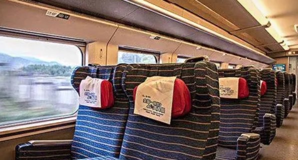 火车硬座软座差别大吗(相比其他交通工具的优势)-图1 火车硬座软座差别大吗(相比其他交通工具的优势)-图1