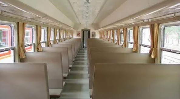 火车硬座软座差别大吗(相比其他交通工具的优势)-图2 火车硬座软座差别大吗(相比其他交通工具的优势)-图2