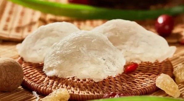 天然燕窝是怎么形成的(天然燕窝为什么这么贵)-图1 天然燕窝是怎么形成的(天然燕窝为什么这么贵)-图1