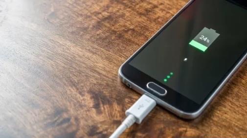 新手机第一次充电正确方法,了解一下-图2 新手机第一次充电正确方法,了解一下-图2