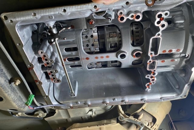 自动变速箱油千万别换(自动挡汽车变速箱油多长时间换一次)-图2 自动变速箱油千万别换(自动挡汽车变速箱油多长时间换一次)-图2