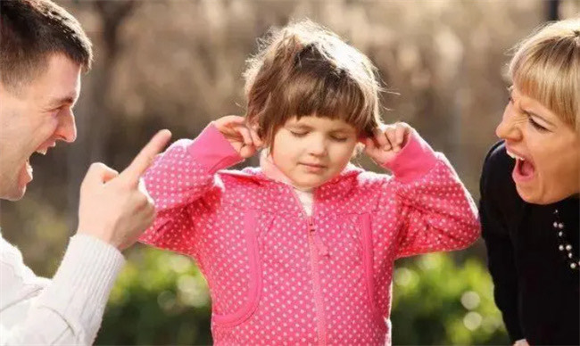 别再经常“敲打”孩子?三个影响不容小觑 父母请做到嘴下留情-图2 别再经常“敲打”孩子?三个影响不容小觑 父母请做到嘴下留情-图2