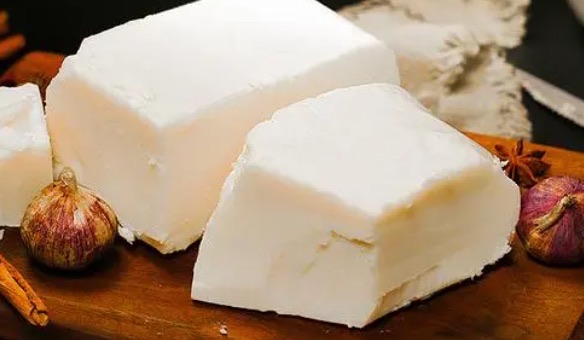 十大高脂肪食物排行榜(脂肪含量高的食物有哪些)-图1 十大高脂肪食物排行榜(脂肪含量高的食物有哪些)-图1