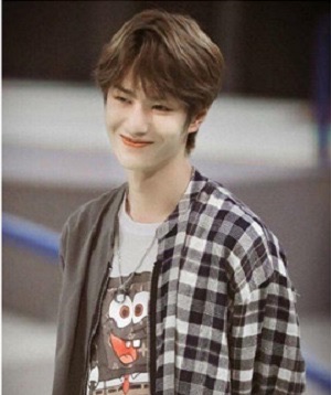 男生染头发什么颜色好看?男生染发颜色推荐色号-图2 男生染头发什么颜色好看?男生染发颜色推荐色号-图2