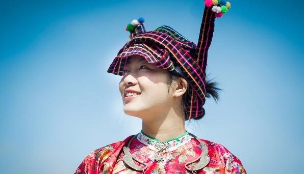 中国少数民族人口数排名前十,满族分布广泛,第一出现在岭南-图1 中国少数民族人口数排名前十,满族分布广泛,第一出现在岭南-图1