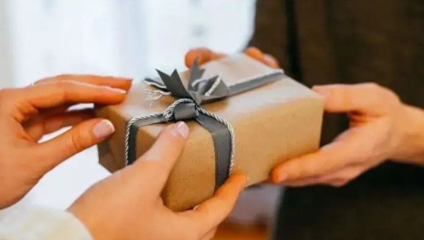 送什么糖代表喜欢你,表达喜欢一个人的方式-图2 送什么糖代表喜欢你,表达喜欢一个人的方式-图2