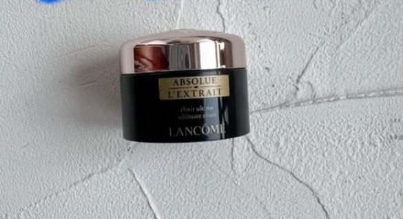 十大最贵护肤品排名(CPB奢雅极美容霜第一)-图3 十大最贵护肤品排名(CPB奢雅极美容霜第一)-图3