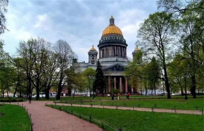 世界上面积最大的国家俄罗斯达1709.82万平方千米(四季分明)-图3 世界上面积最大的国家俄罗斯达1709.82万平方千米(四季分明)-图3